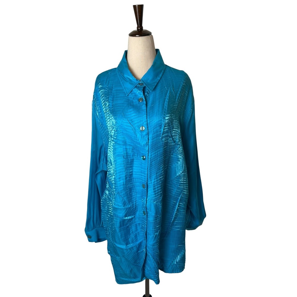 Maggie Sweet Button Down Shirt Women 2X Blue Textured Satin Blouse Colorful Plus